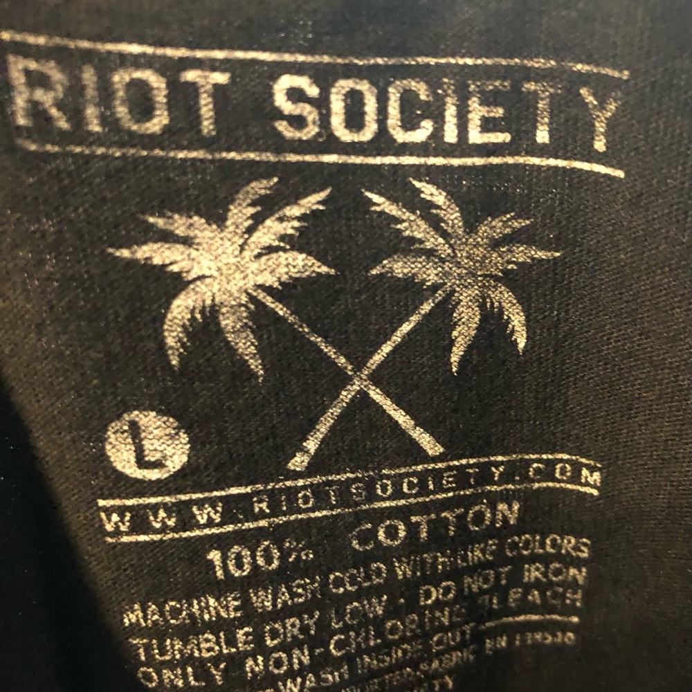 Halloween Riot Society Black Tee with Red & White Graphic Size L - Picture 3 of 3